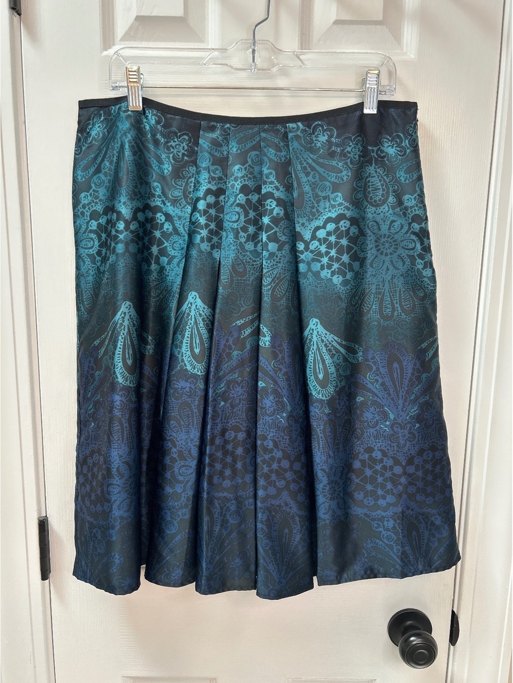 Gorgeous pleated fall skirt Sz 12